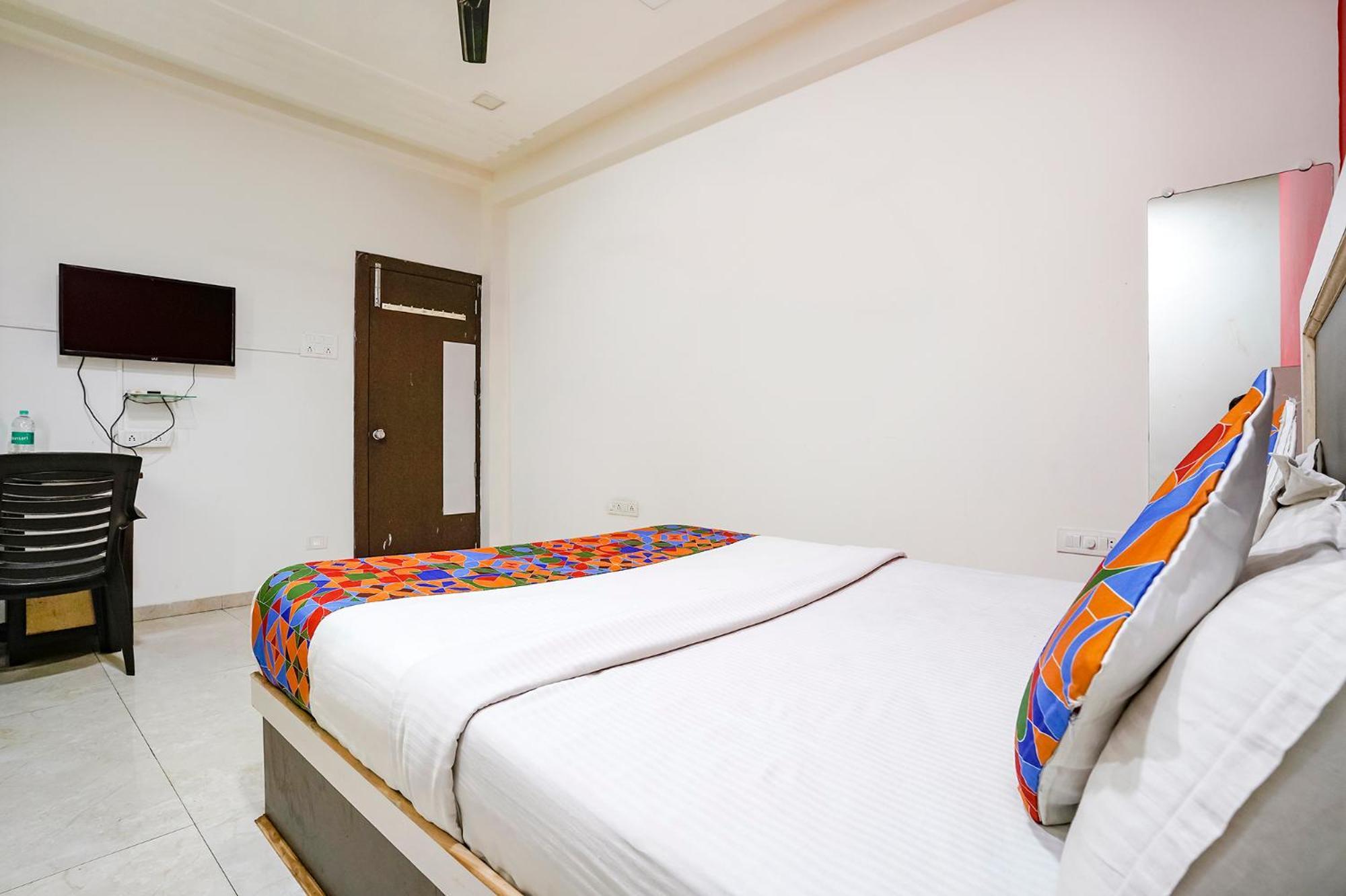 Fabexpress Sai Lodging - Nashik Railway Station Deolāli Exteriér fotografie